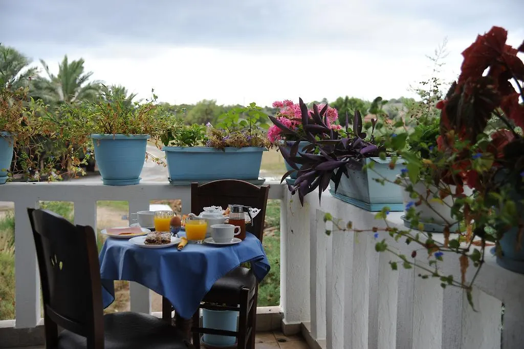 אמוליאני Thalassa Hotel