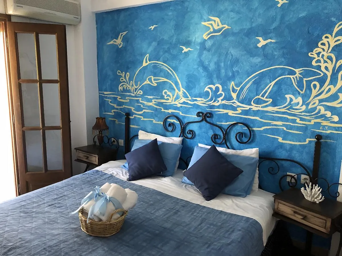 אמוליאני Thalassa Hotel